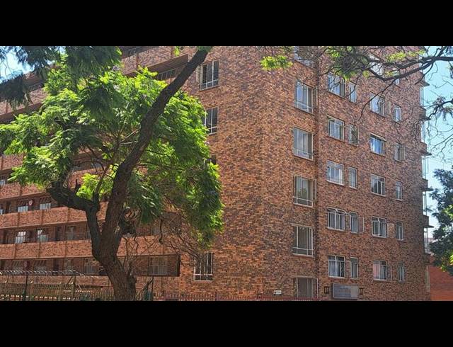 3 BEDROOM APARTMENT FOR SALE IN SUNNYSIDE